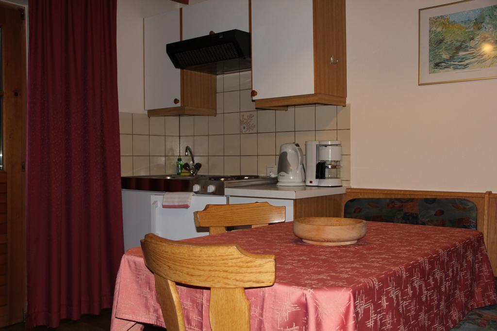 Haus Puit Mandarfen Pitztal Apartment Sankt Leonhard im Pitztal Room photo